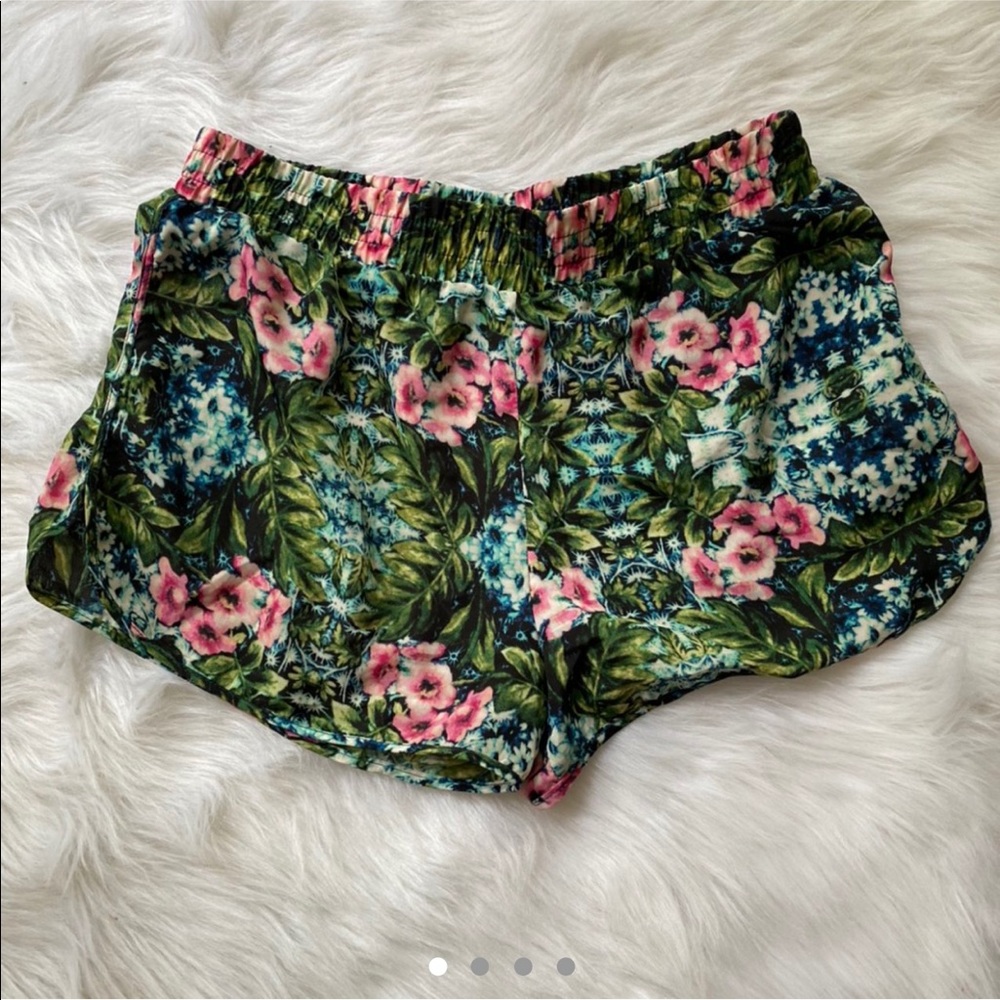 Forever 21 Floral shorts